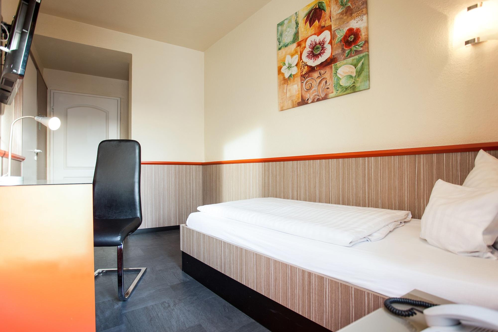 Trip Inn Hotel Ariane Cologne Exterior photo