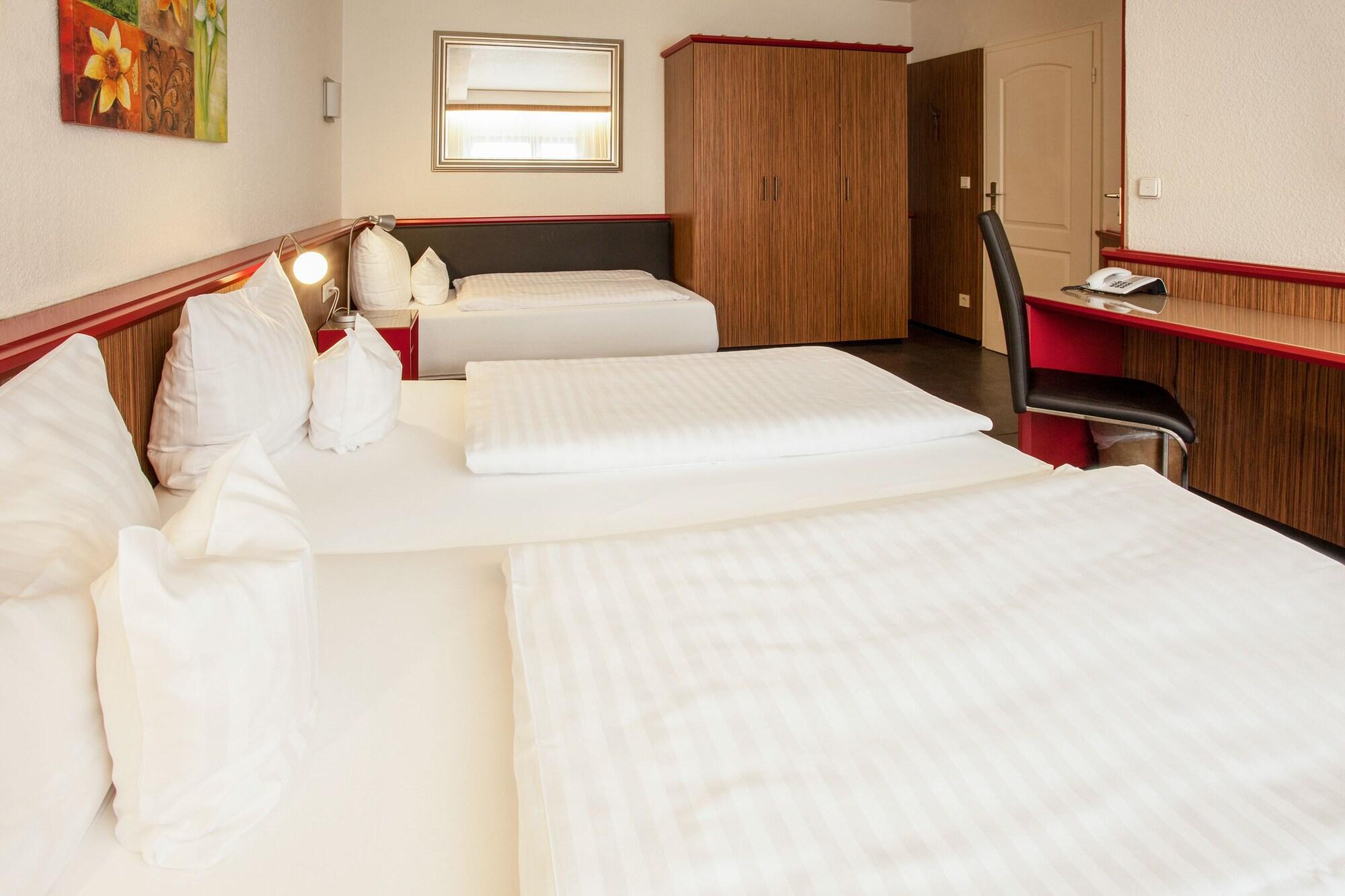 Trip Inn Hotel Ariane Cologne Exterior photo