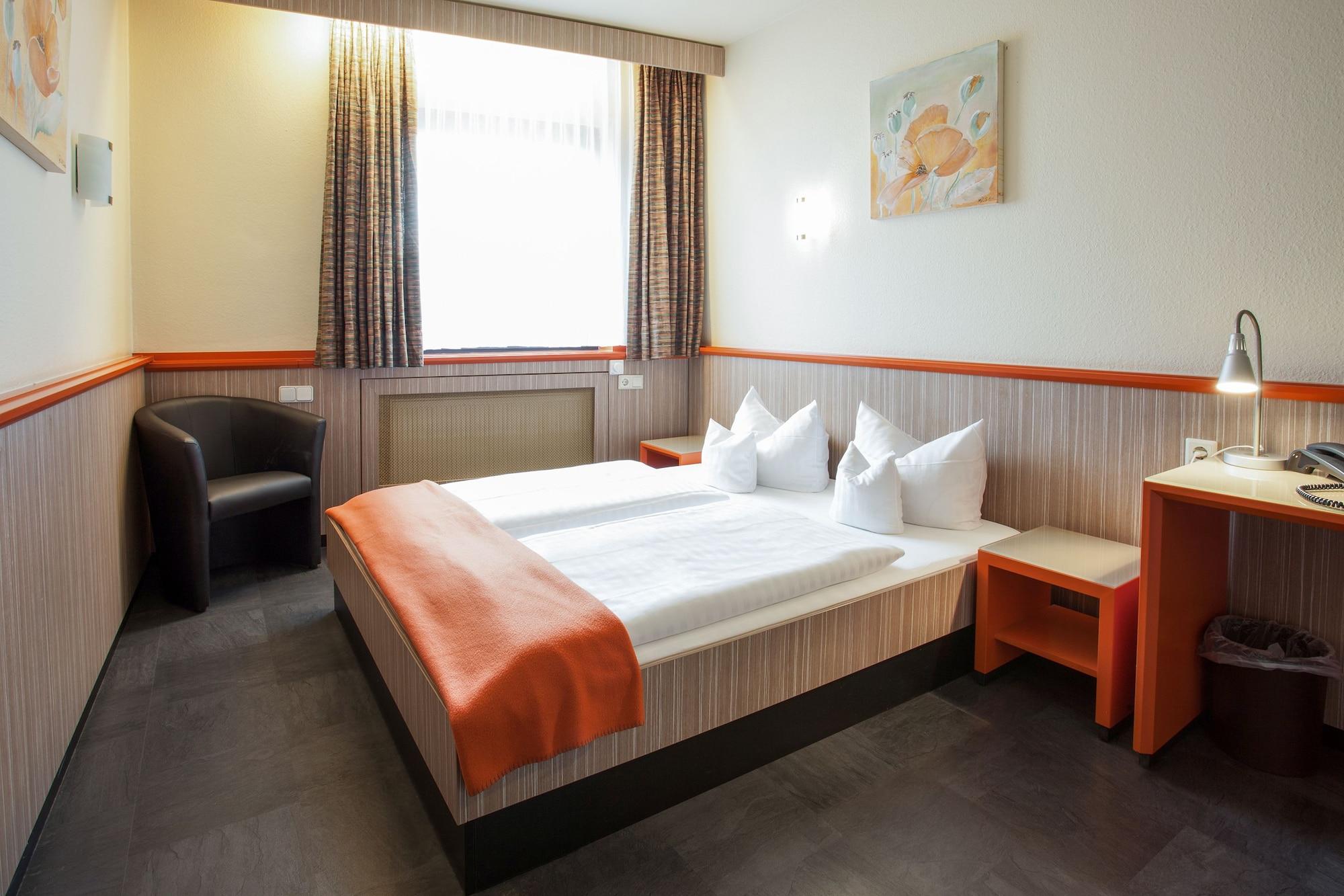 Trip Inn Hotel Ariane Cologne Exterior photo
